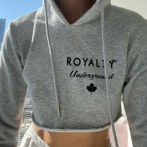 Grey Cropped Sweater - Royalty Underground
